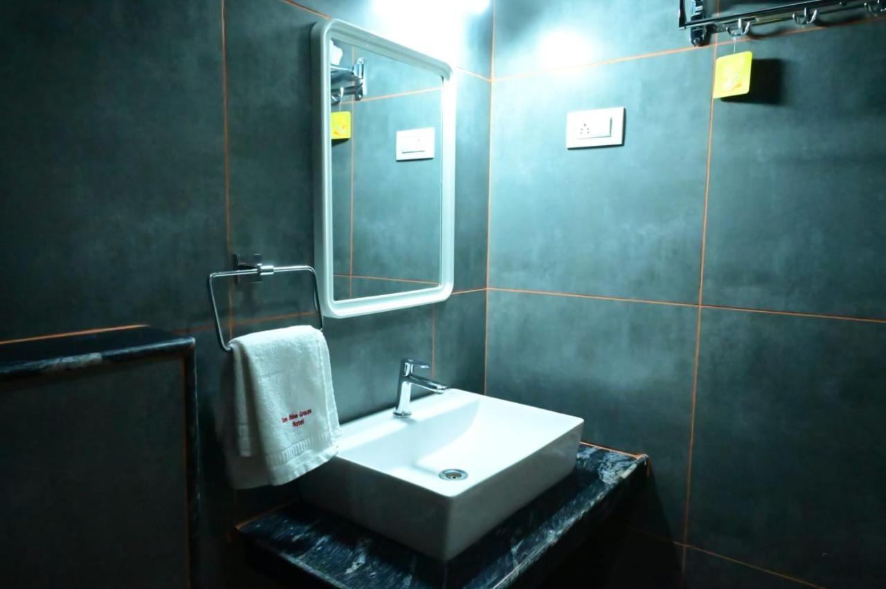 Sunshine International Boarding & Lodging Belur  Luaran gambar