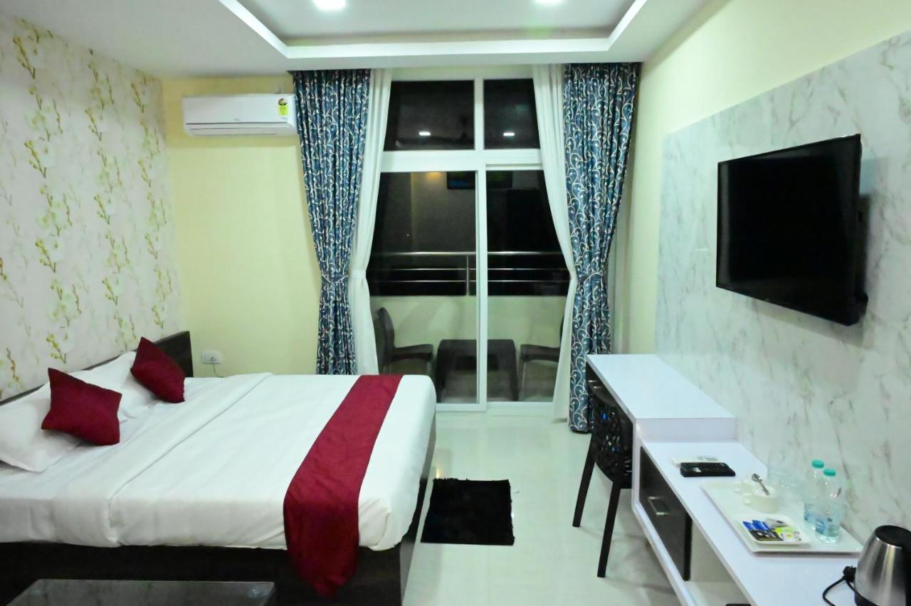 Sunshine International Boarding & Lodging Belur  Luaran gambar